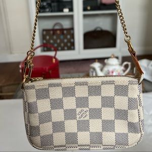 Mini pochette very good condition